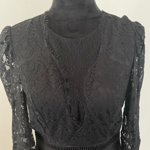 Excellent used condition Bardot Lace Bodice dress size M - Picture 6 of 8
